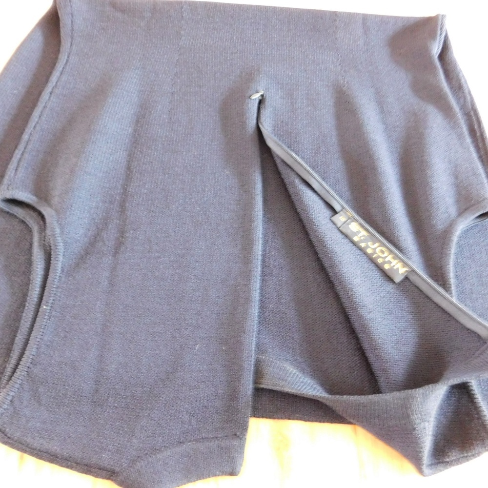 St. John Collection Basic - image 2